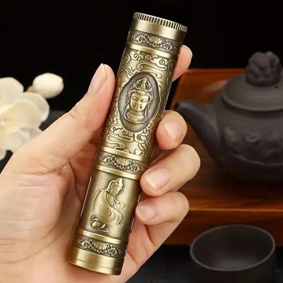 Collectible Bronze scroll tube - Picture 9 of 9